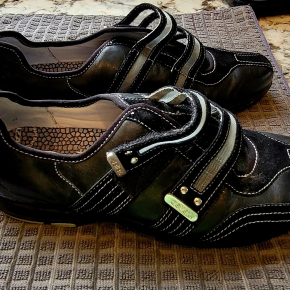 Aetrex Abbey velcro black shoe - Picture 2 of 6